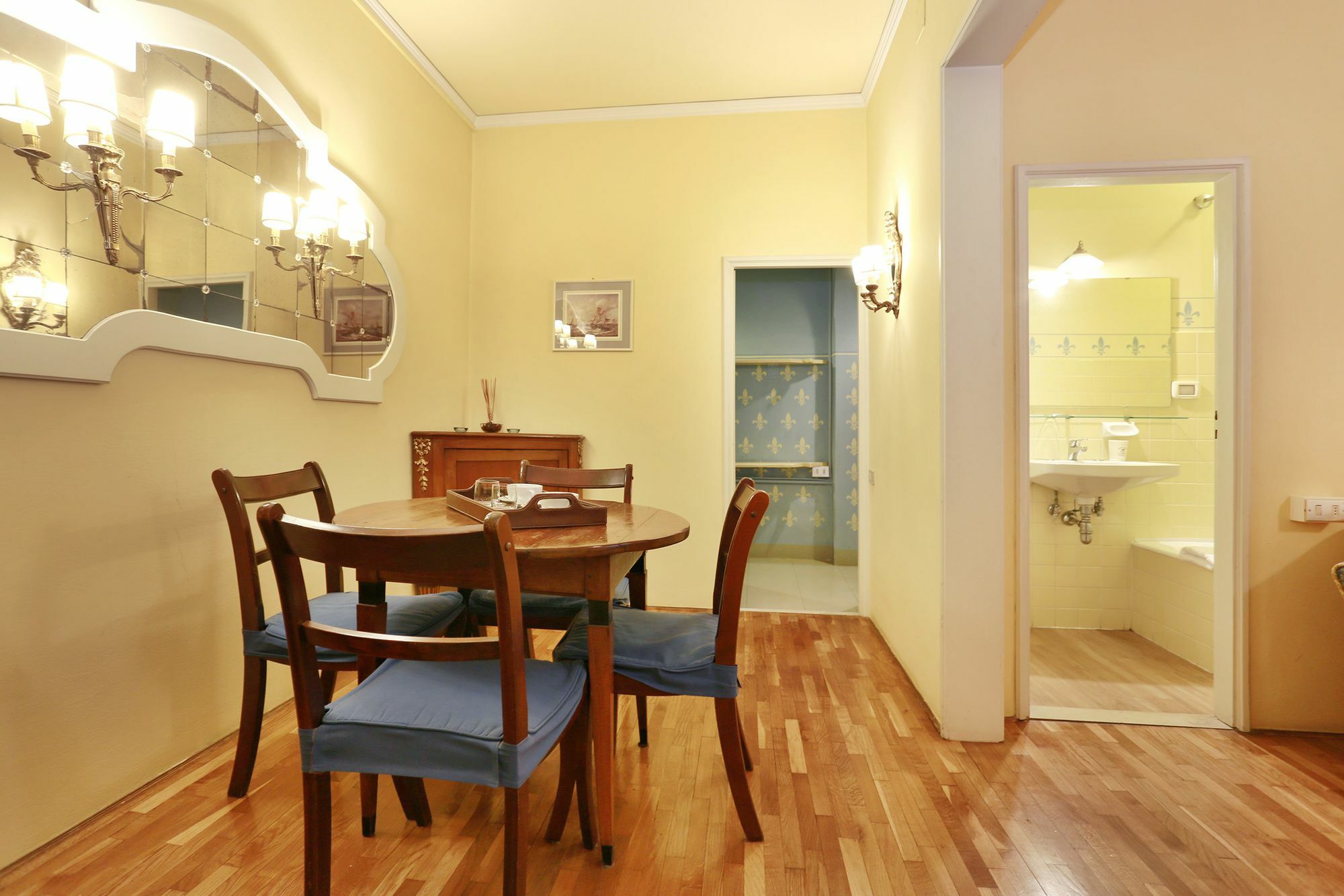 Apartment Via Santo Spirito 6 *